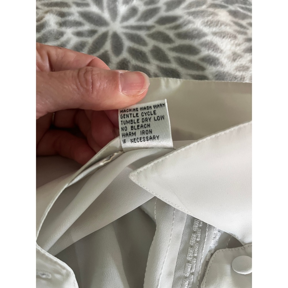 Vintage Off White Pintuck Blouse sz 8 Embroidered Button Down Minimalist Preppy - Picture 8 of 8